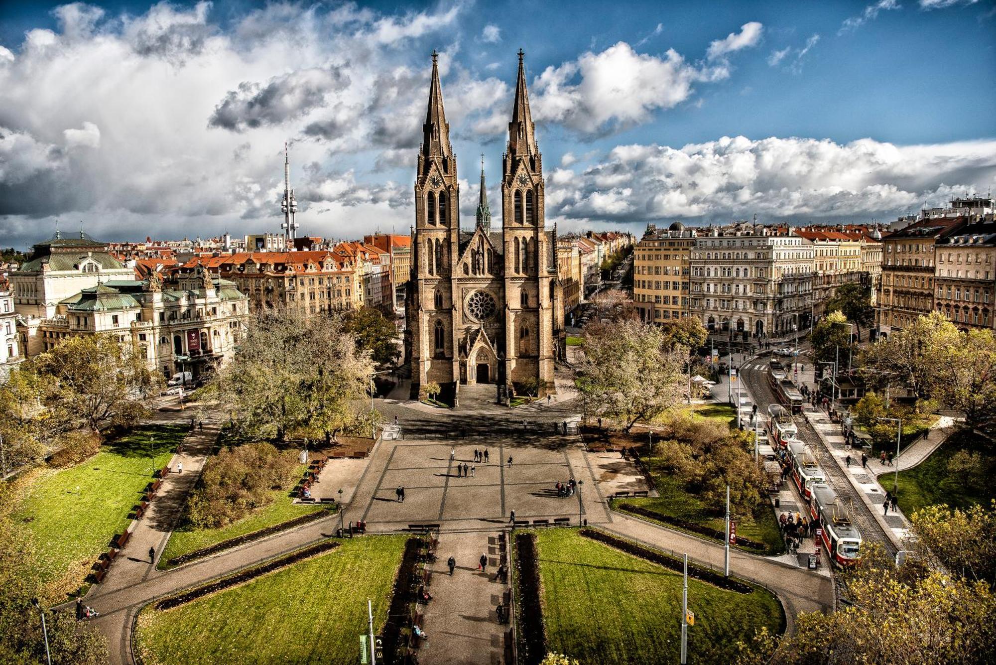 Basic Underground Apartments Next To The Center - Best Tram Line, Cool Local Area Praha Bagian luar foto